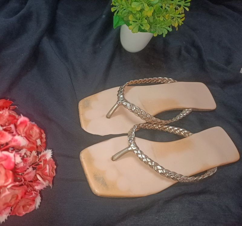 Flats For Women