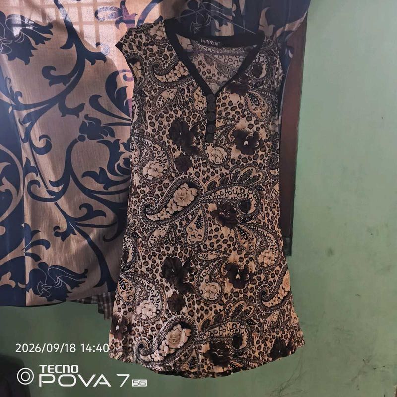 Stylish Women's Printed Top