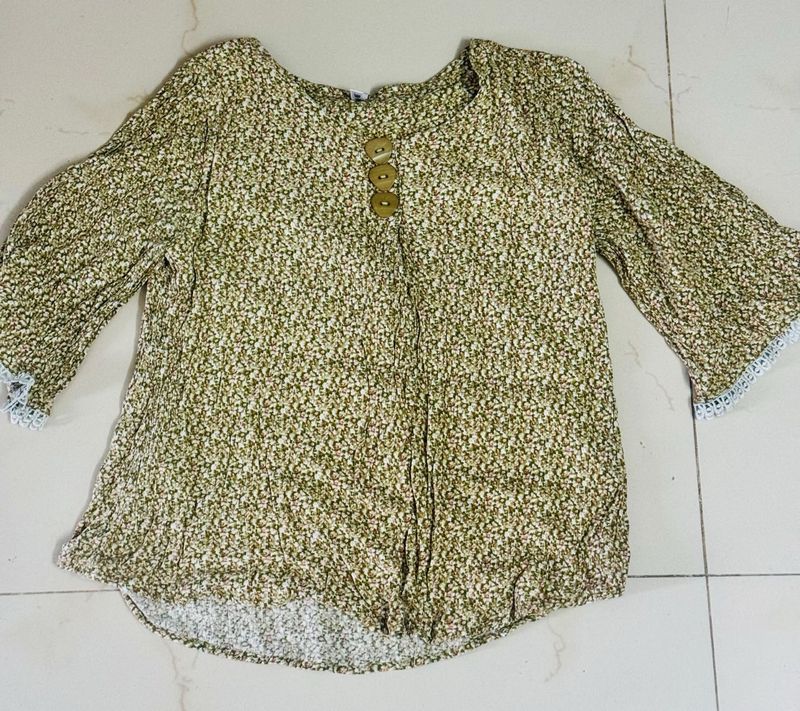 Chic Floral Print Bell Sleeve Top