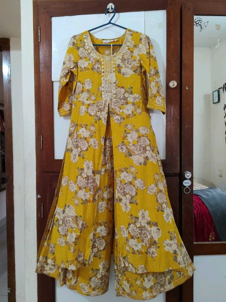 New 2 piece Set Kurta with Pants Mustard Floral
