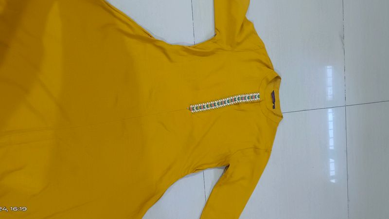 Mustard Kurti