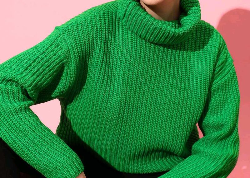 Vibrant Green Knit Turtleneck Sweater