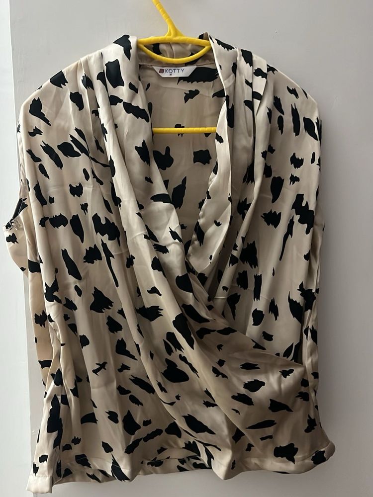 Elegant Animal Print Blouse