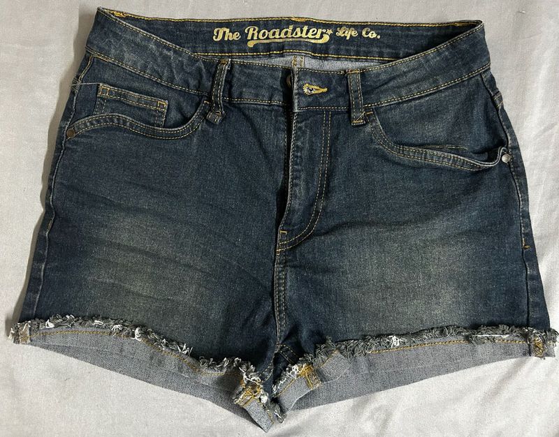 Women’s Distressed Dark Wash Denim shorts