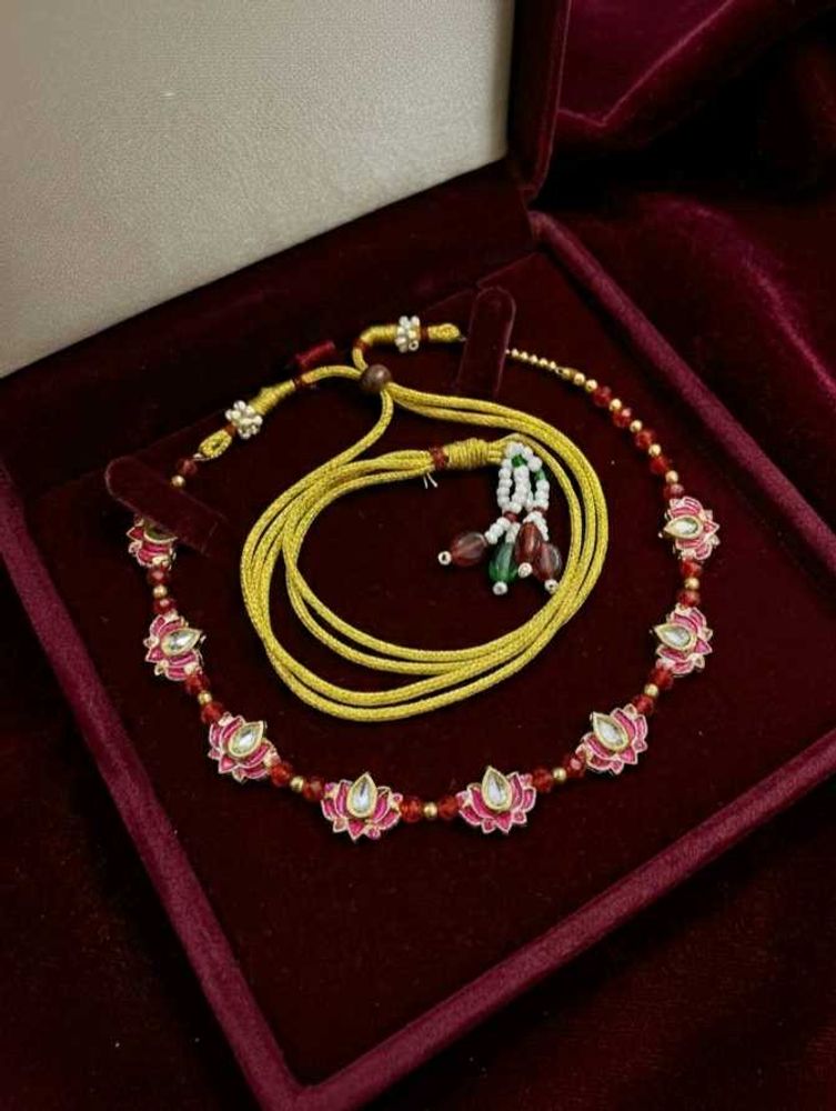 Elegant Lotus Design Necklace Set