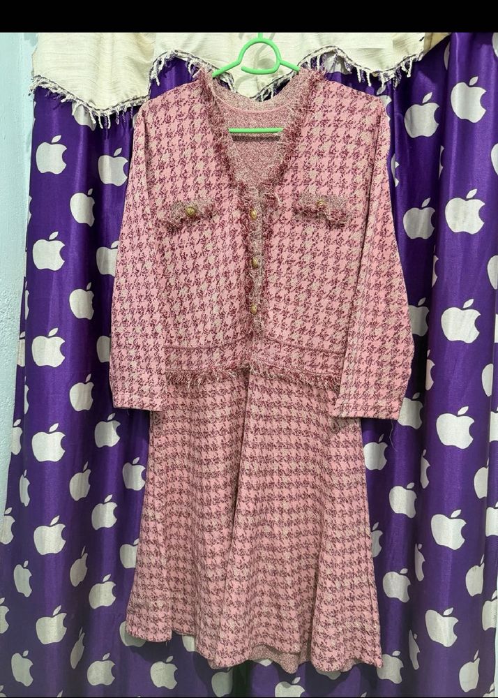 Chic Pink Houndstooth Tweed Dress