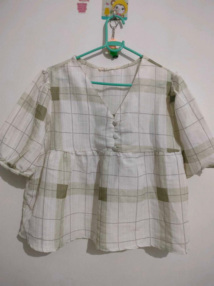 Chic Plaid V-Neck Peplum Top
