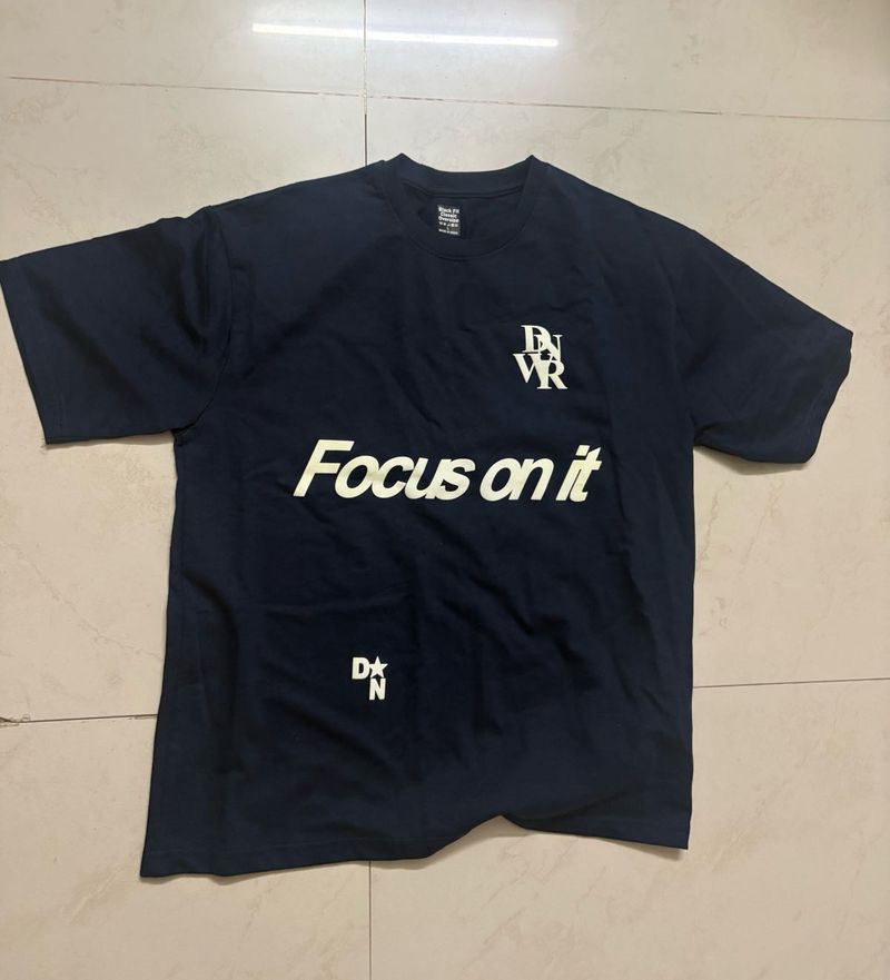 Men's Navy "Focus on it" Graphic Tee