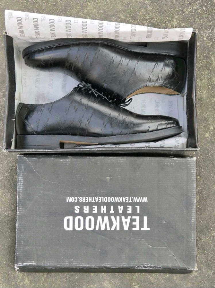 Teakwood Leathers Men’s Black Oxford Shoes