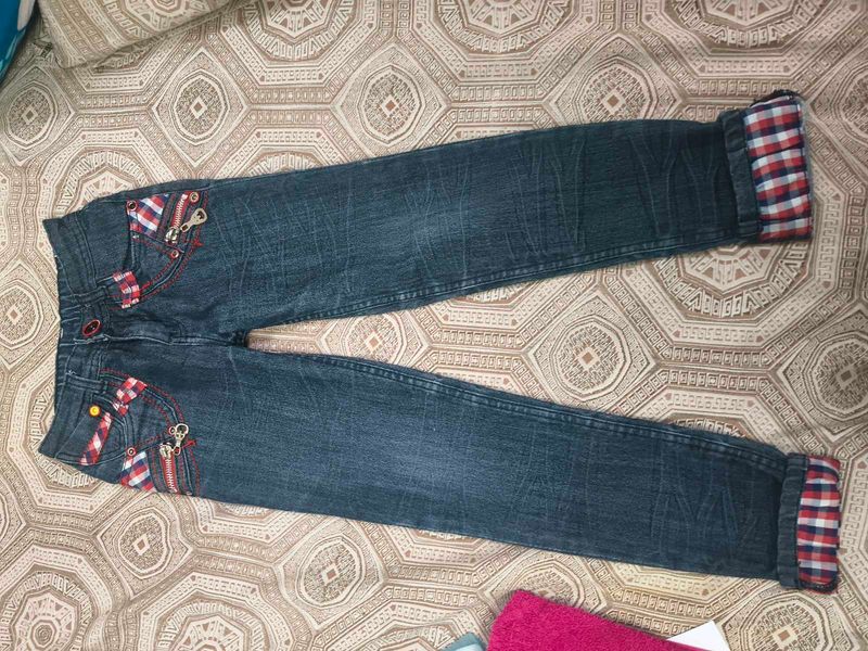 New black denim jeans for 4-7 years girl