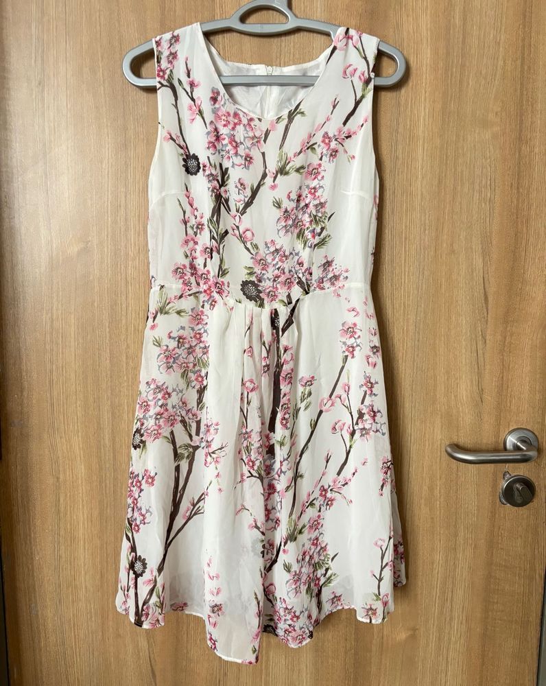 Floral Print Sleeveless Dress