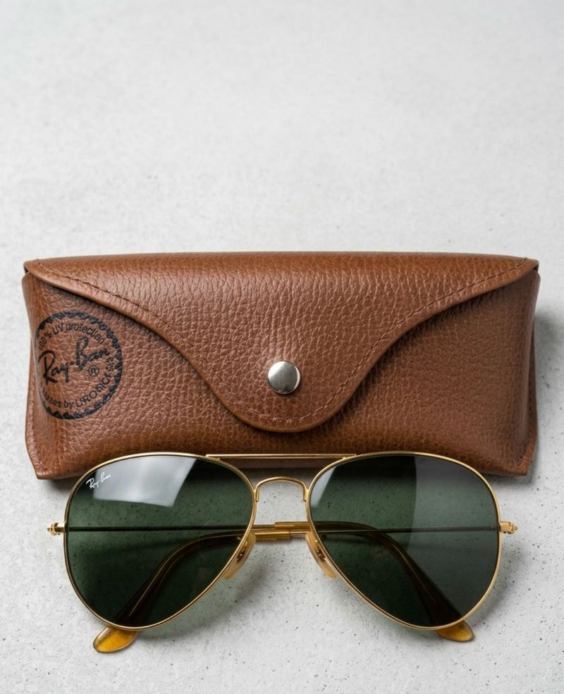 Ray-Ban Aviator Sunglasses with Case