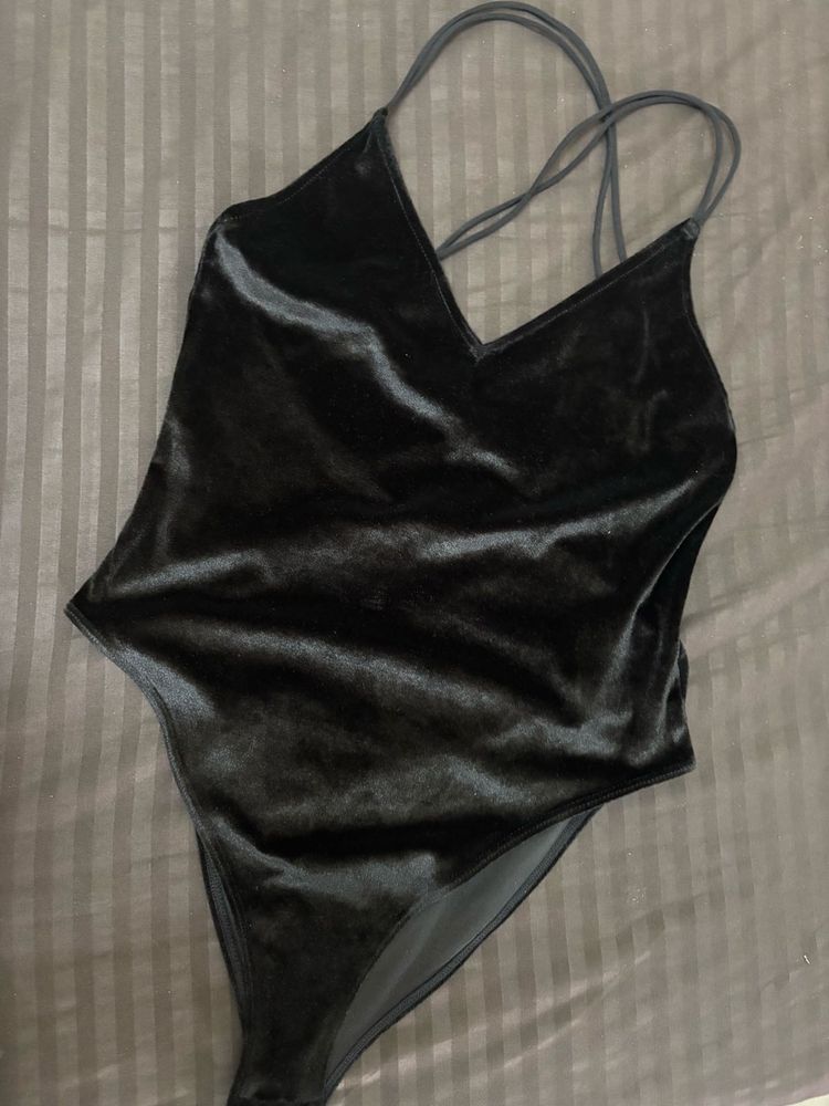 H&amp;M Velvet Cami backless Bodysuit
