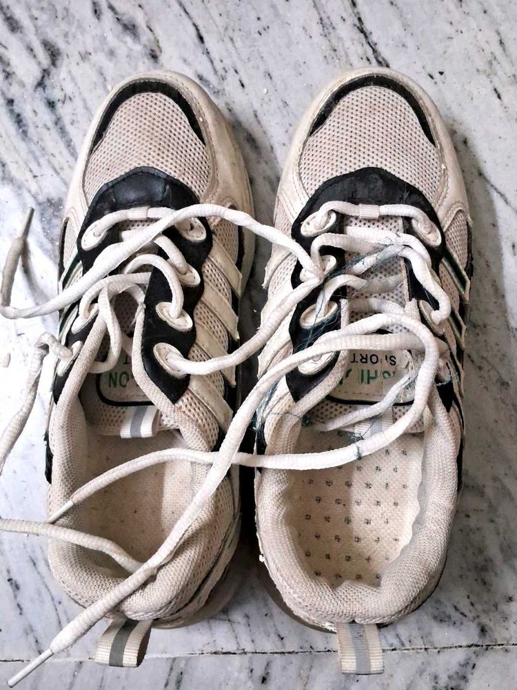 Cream &amp; Black Lace-Up Sneakers