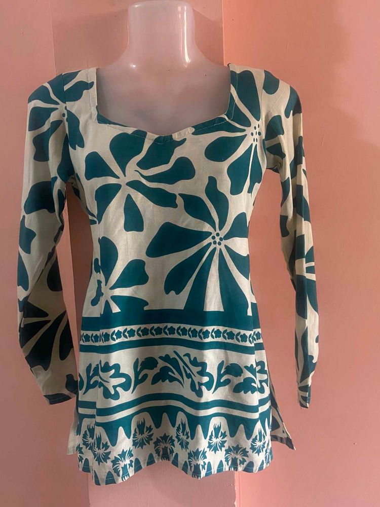 Floral Print Long Sleeve Kurti
