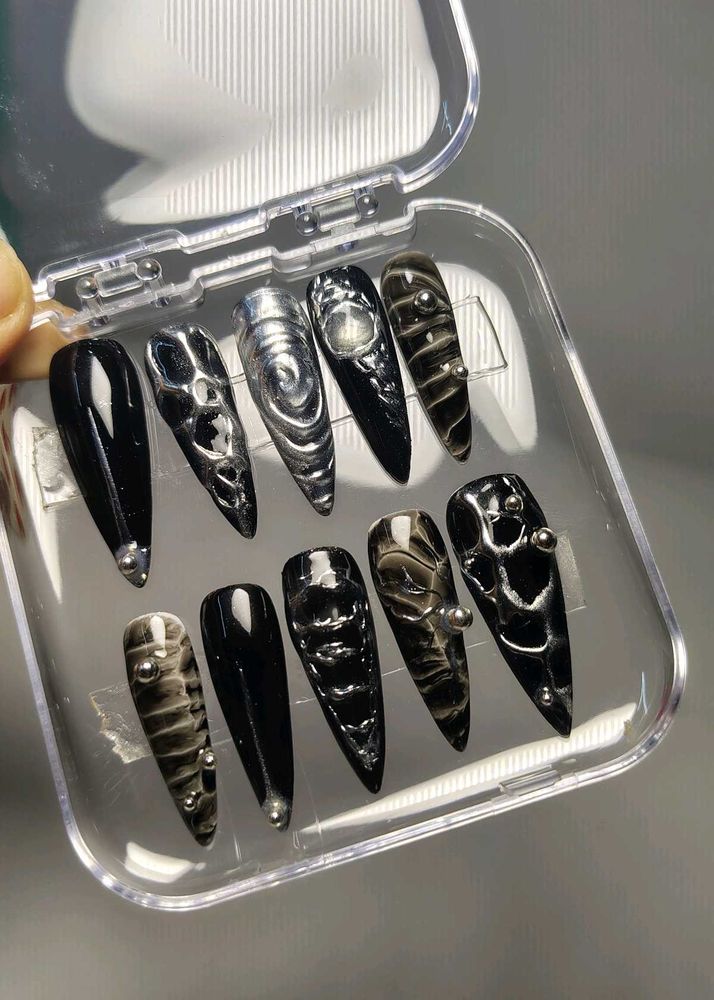 Gothic Press-On Nails
