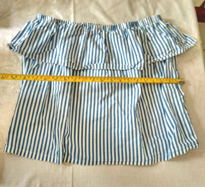 Resale 🏷️H&amp;M Off Shoulder Top