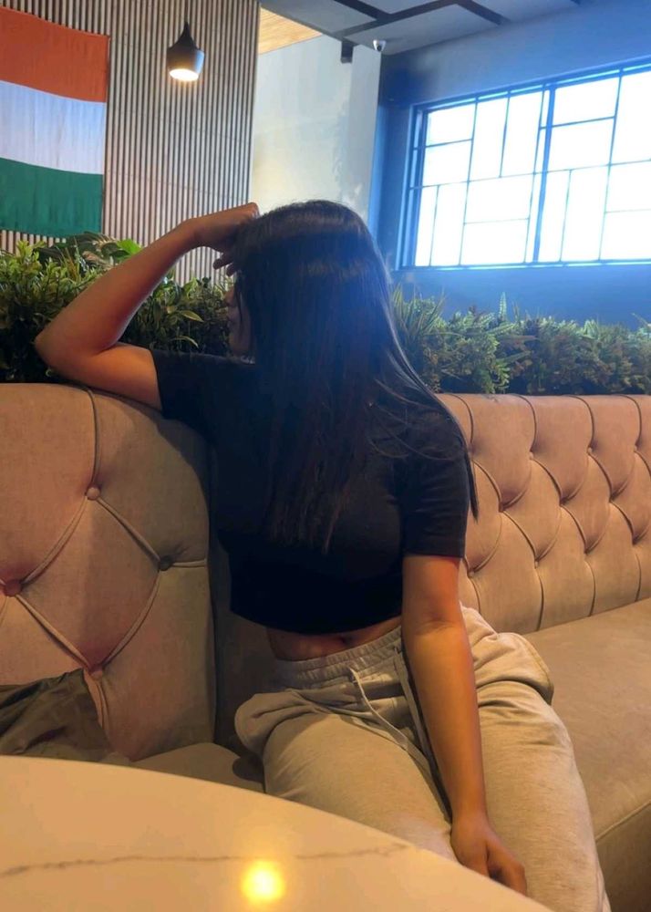 🖤Black Collared Crop Top🖤