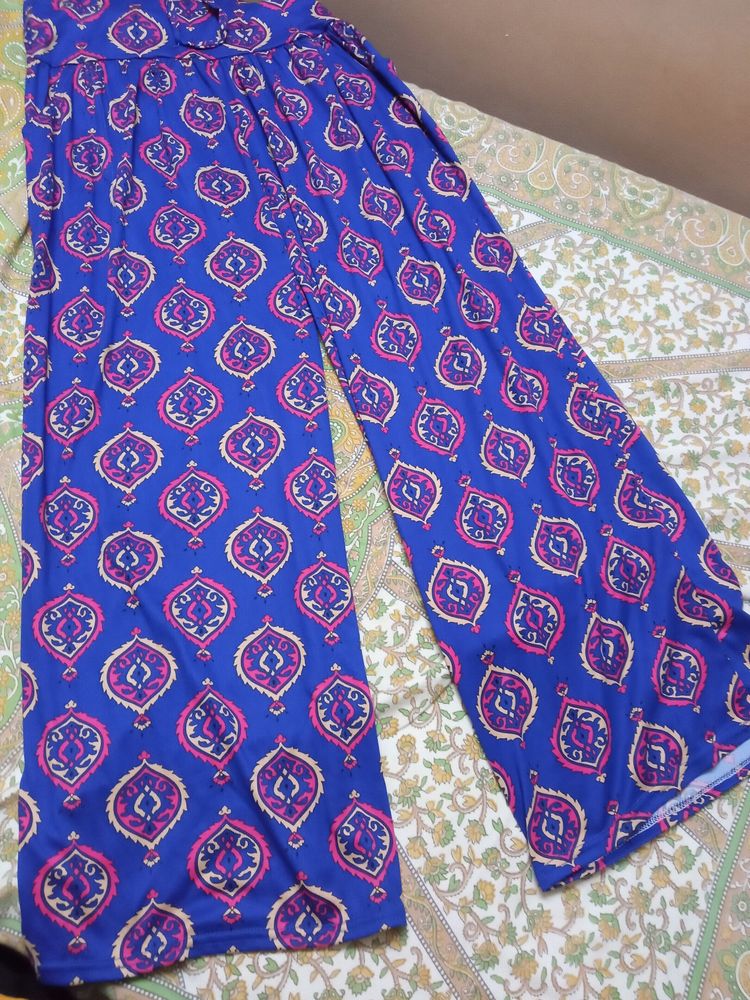 Blue Colour Flared Palazzo With Pockets On Both The Sides With 39" Height