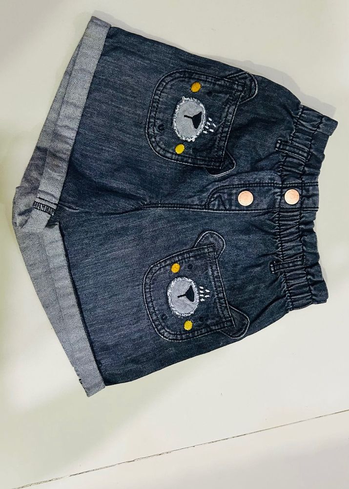 Cute Denim Shorts with Bear Embroidery