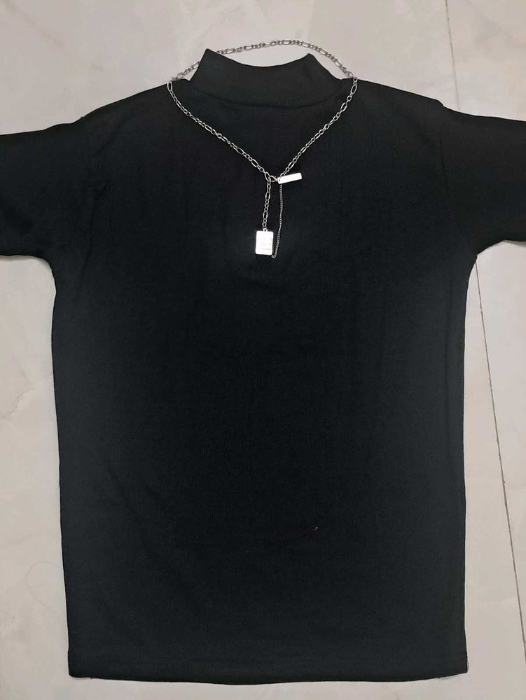 Chic Black Mock Neck T-Shirt with Chain Detail