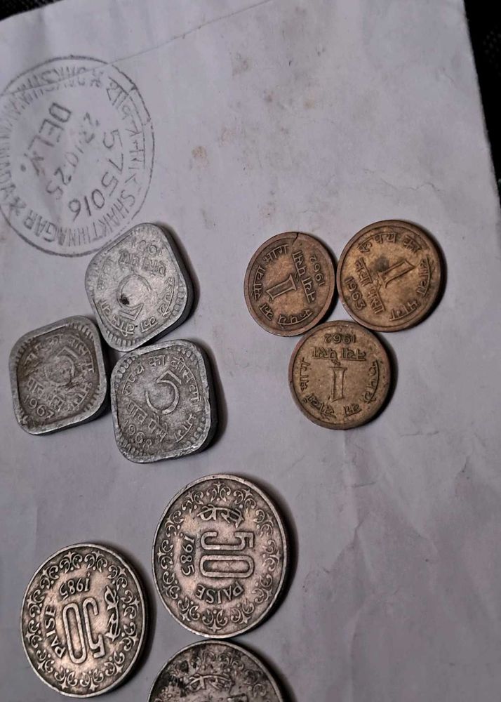 Assorted Vintage Republic Indian coins