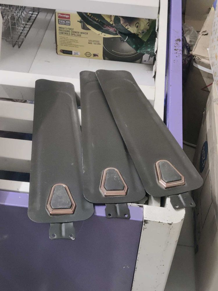 Ceiling Fan Blades - Set of 3 with motor
