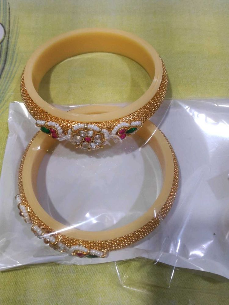 Traditional Gold Bangle Set