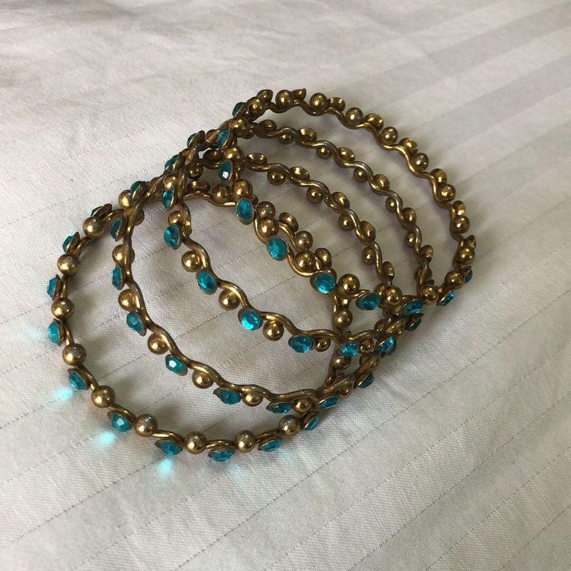 Kundan Blue Beaded Bangles Set