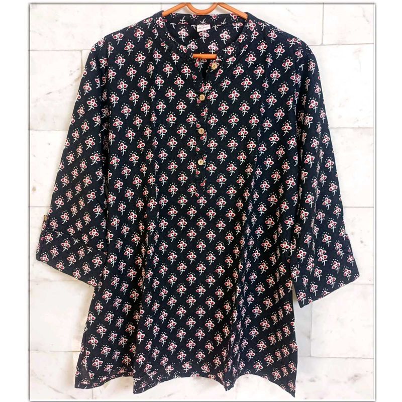 Black &amp; Red Short Kurti
