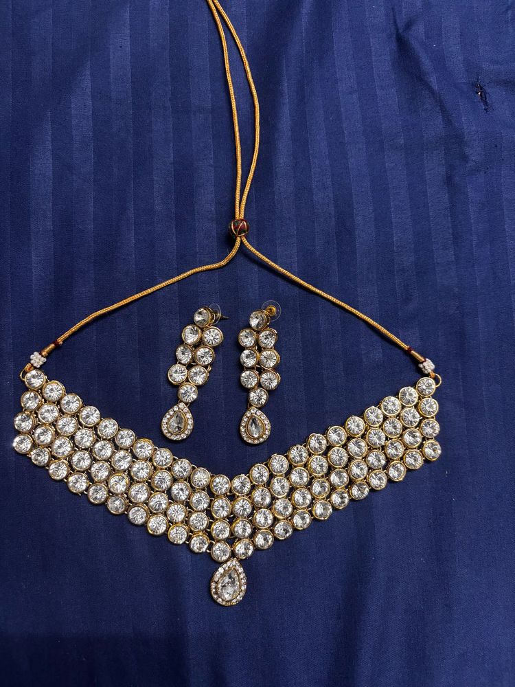 Elegant Crystal Necklace &amp; Earrings Set