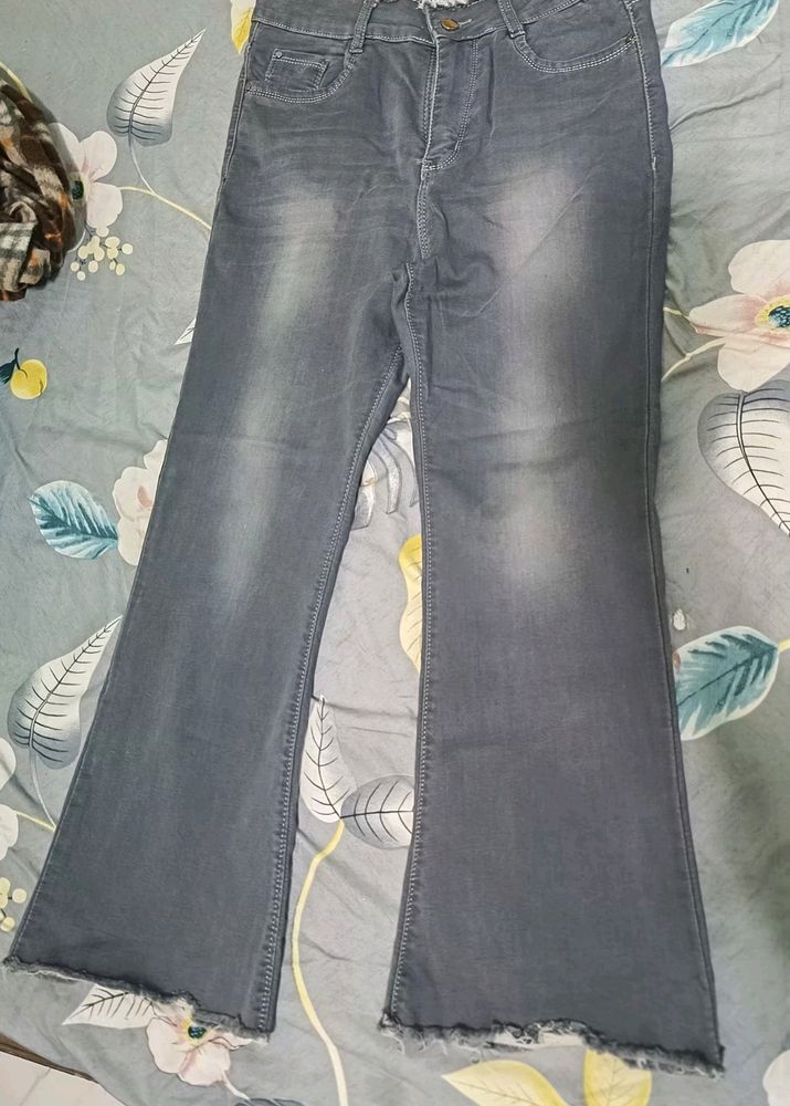 Women Bootcut Grey Jeans With High Waist