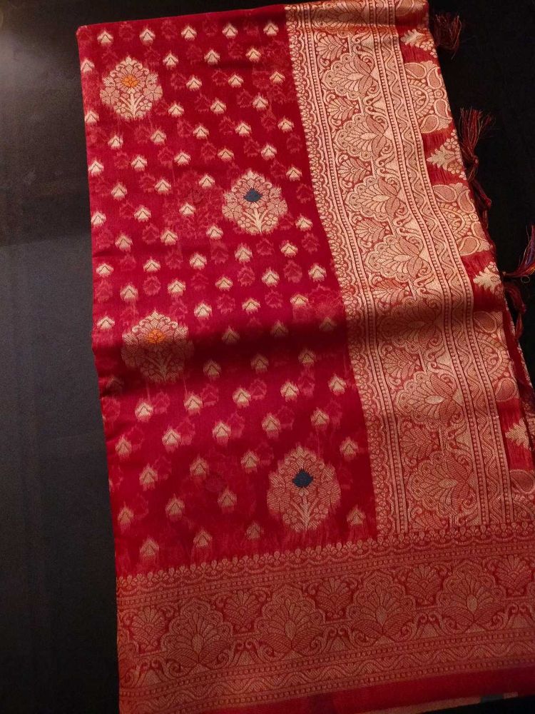 Premium Quality Cotton Linen Saree