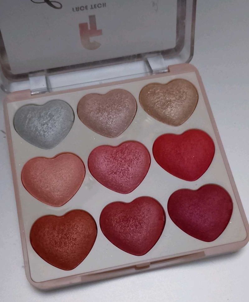 Heart-Shaped Blush Palette