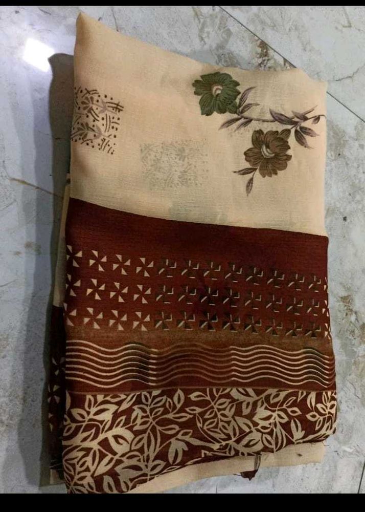 Beautiful Floral Print Saree
