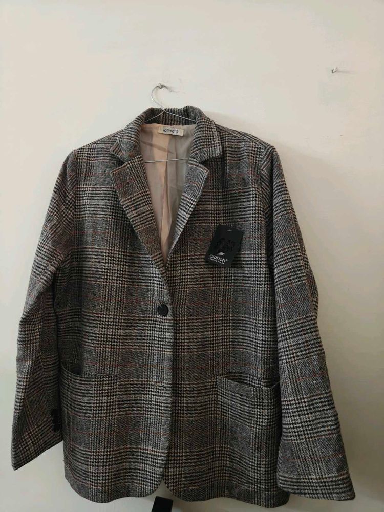 Plaid Blazer - Stylish &amp; Trendy