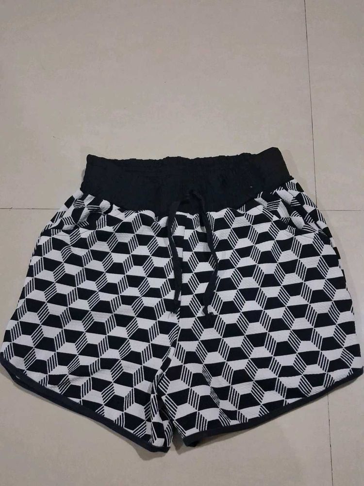 Monochrome Geometric Print Shorts