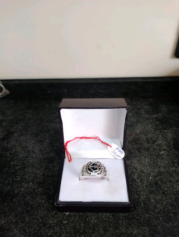 Antique Ring Pure Silver (Wt: 5.010gm)
