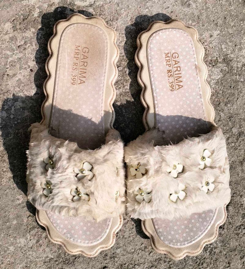 Cute Fuzzy Flower Slides