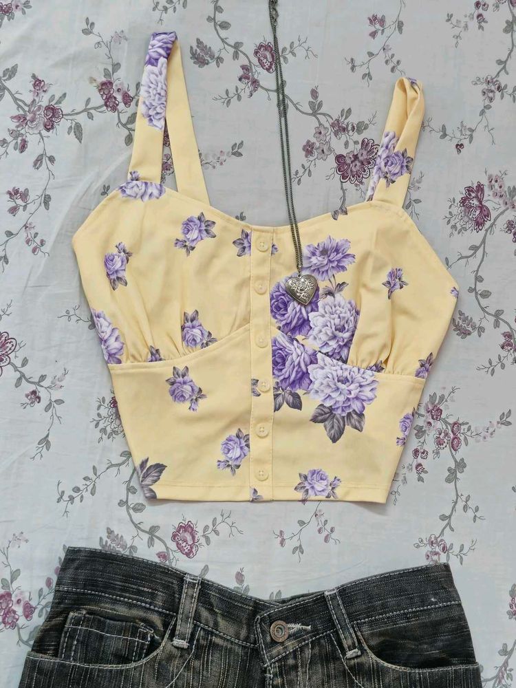 Butter yellow whimsical top