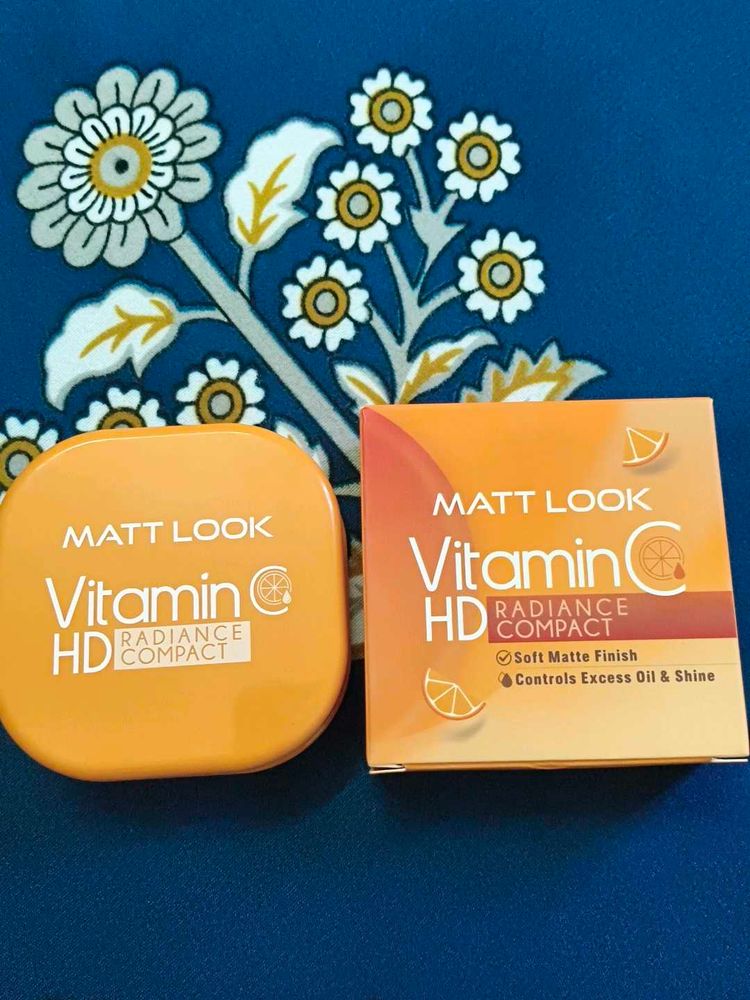 Matt Look Vitamin C HD Radiance Compact