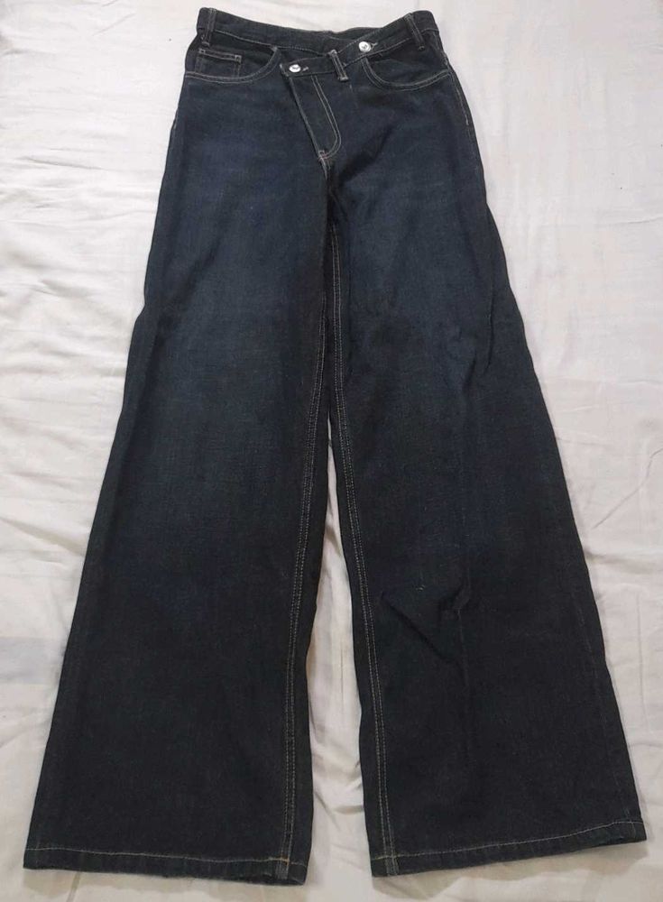 Dark Wash Wide Leg Jeans 🖤
