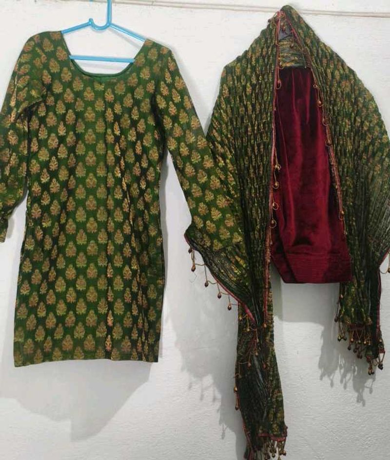 Punjabi kurta dupatta with velvet salwar