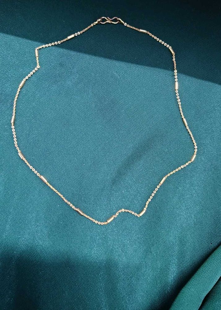 Delicate Gold-Tone Chain Necklace jwellery