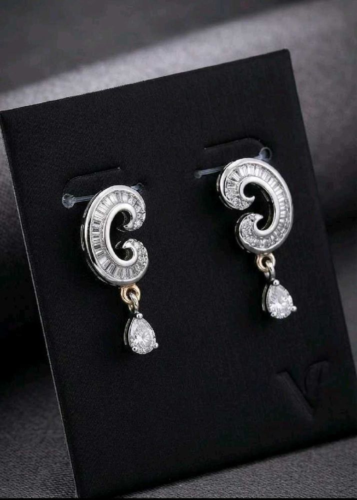 Dazzling Diamond &amp; Pear-Drop  earings