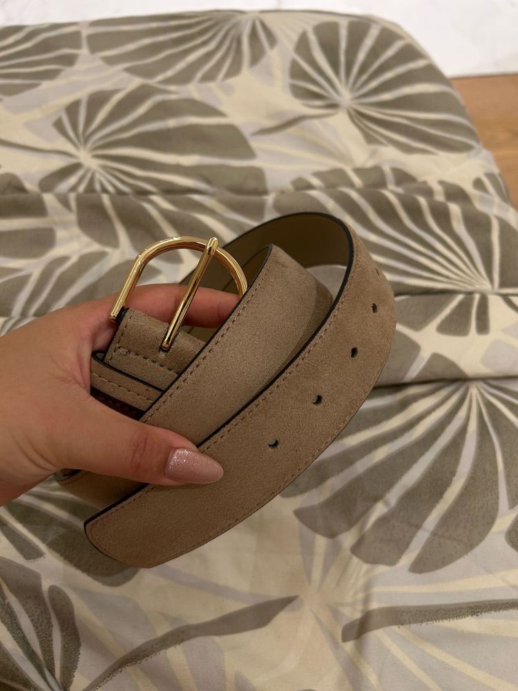 H&amp;M Stylish Suede Belt with Gold Buckle