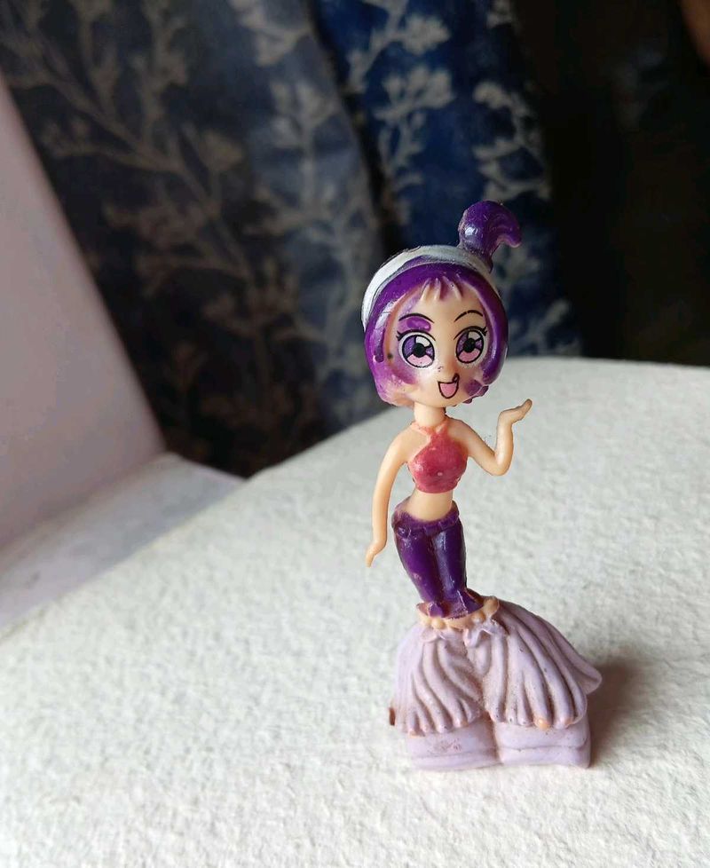 Small Doll Figure💜💜🩷🩷👗
