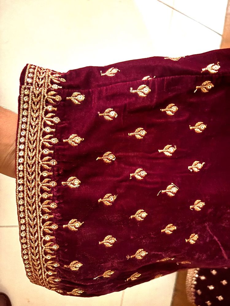 Exquisite Maroon Velvet pant