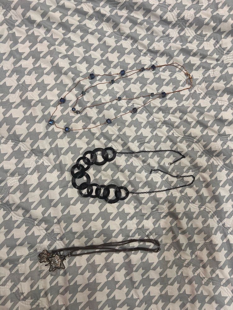 Lot of 3 Necklaces