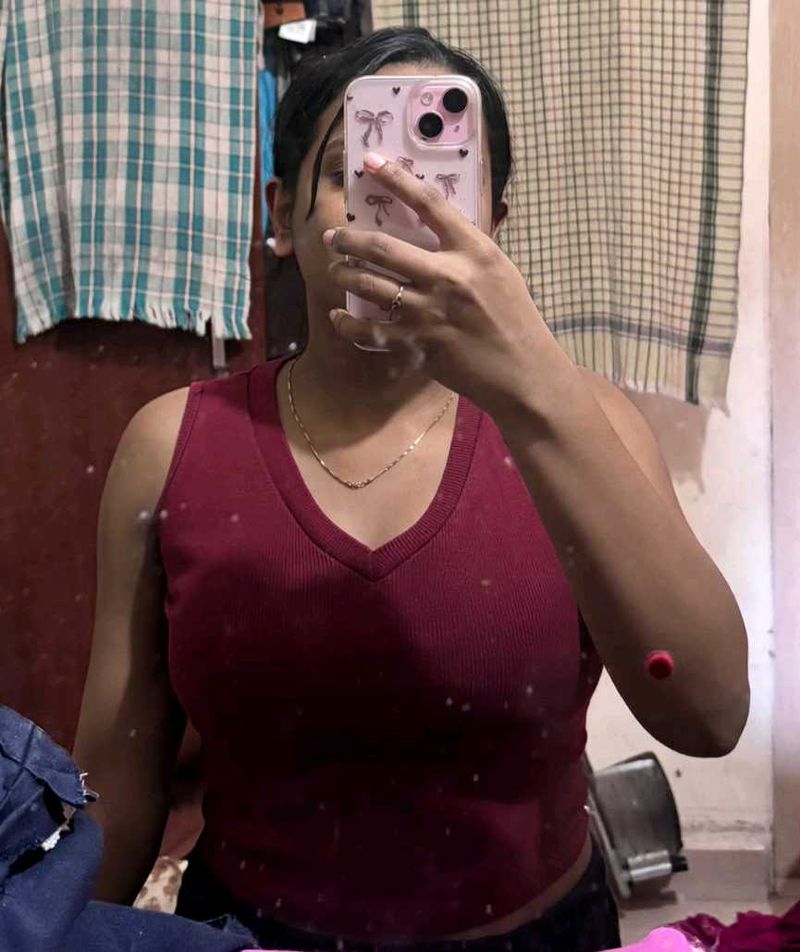 Maroon V-Neck Ribbed Tank Top
